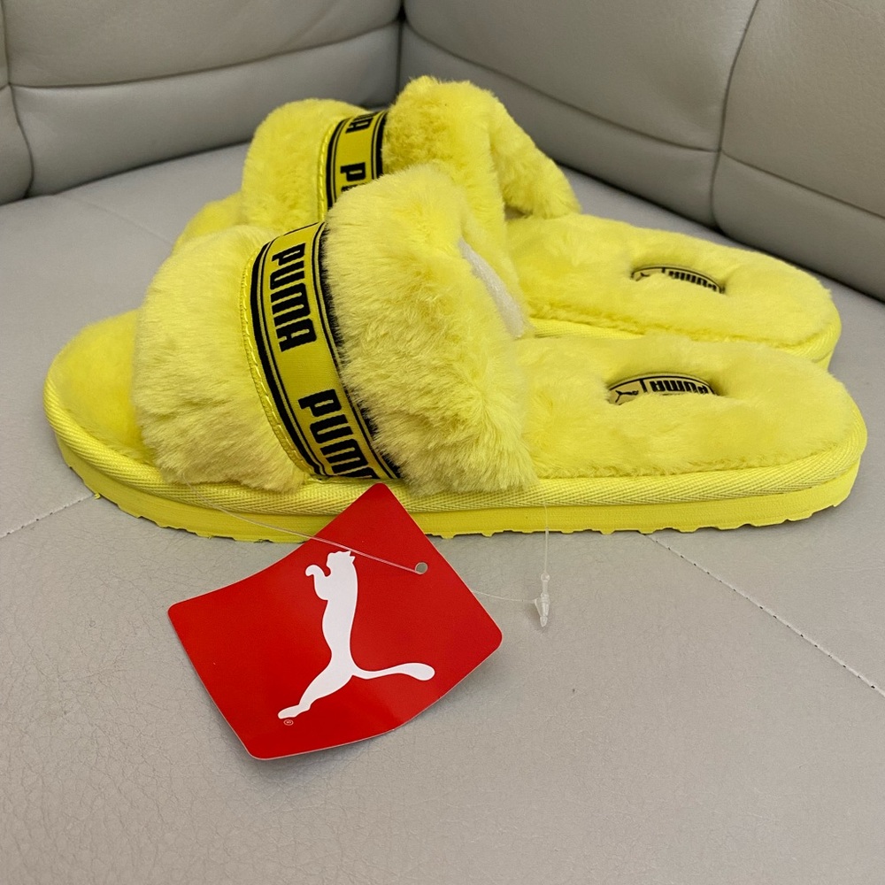 Women’s puma fluff BX slides